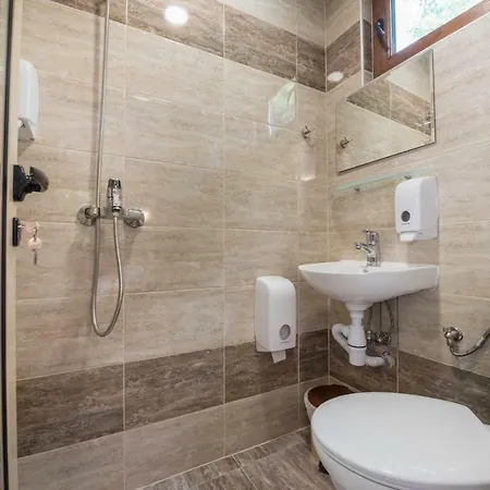 Стаи За Гости Аякс Guest Rooms Ajax * Kranevo