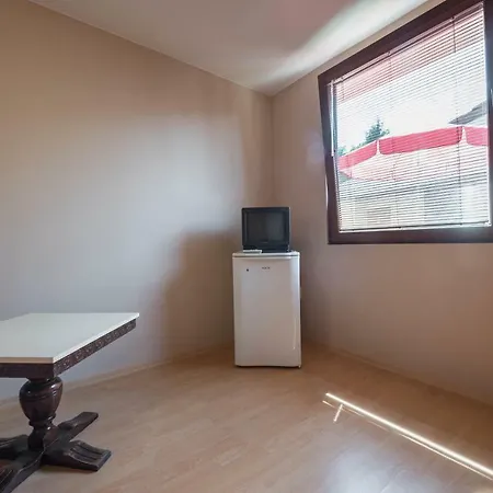 컨트리하우스 Стаи За Гости Аякс Guest Rooms Ajax